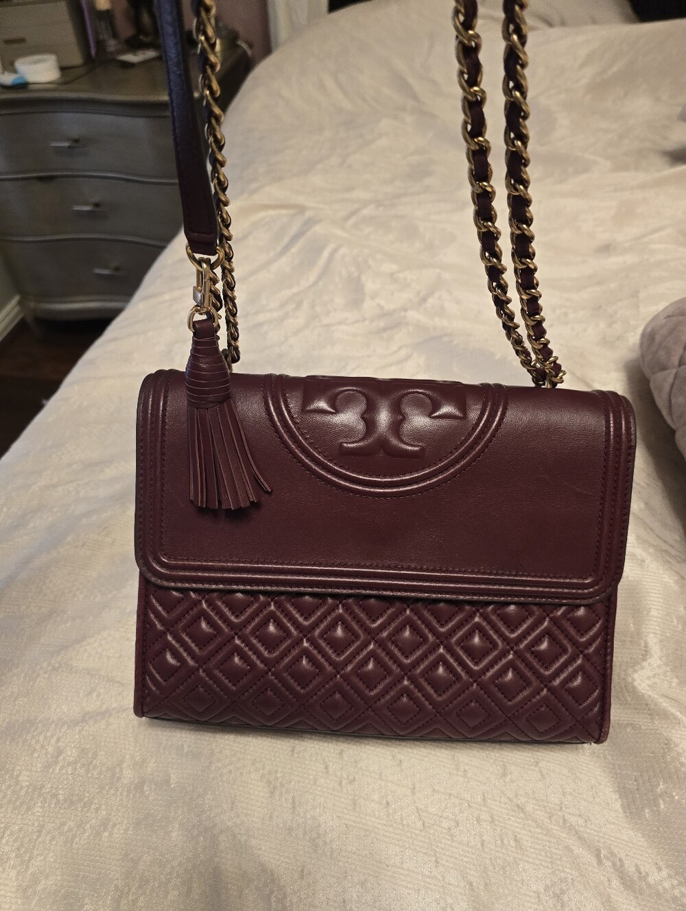 Tory Burch Fleming Shoulder Bag in Imperial Garnet- Excellent Condition